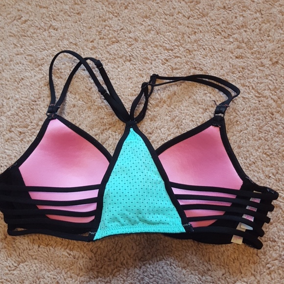 Pink bra - Picture 2 of 2